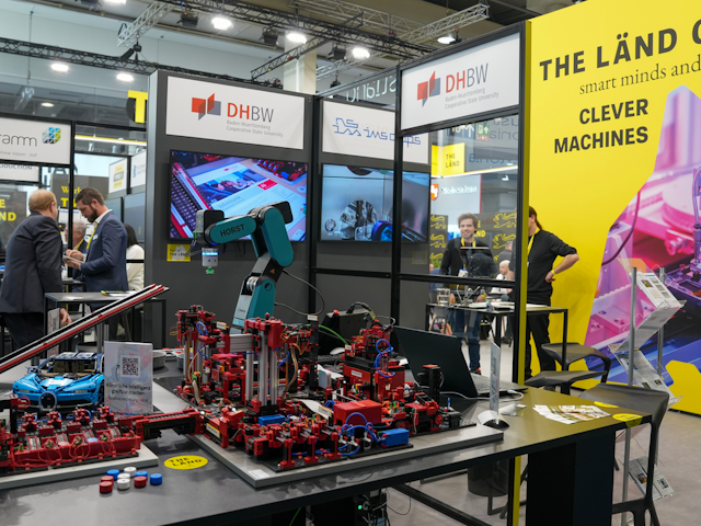 Mit Exponat 2 ist das RaHM-Lab der DHBW Karlsruhe dabei