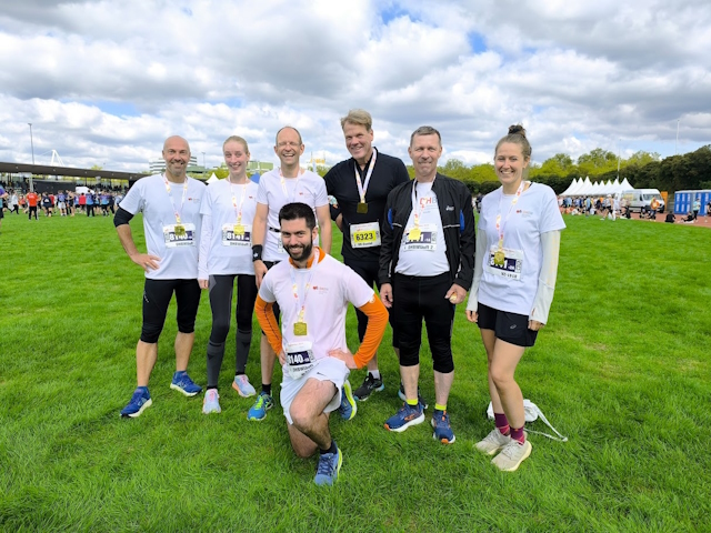 Sportlicher Teamgeist im Rahmen des Baden-Marathons