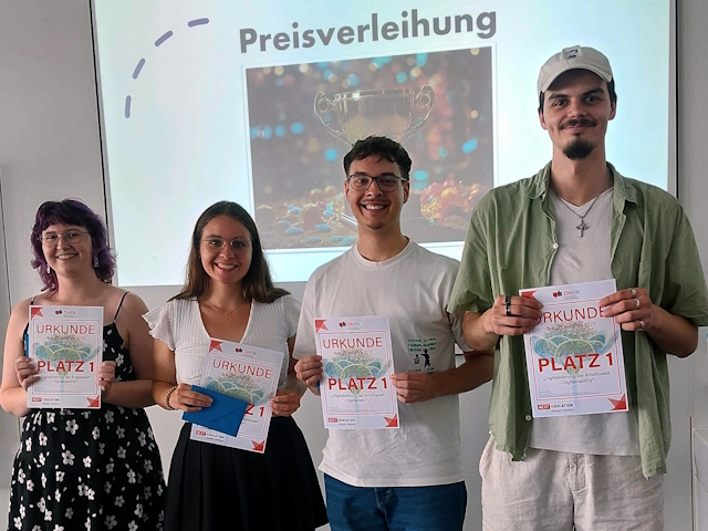 Bei der Grand Challenge präsentierten Studierendepräsentierten sie ihre Szenarien für eine bessere Zukunft 